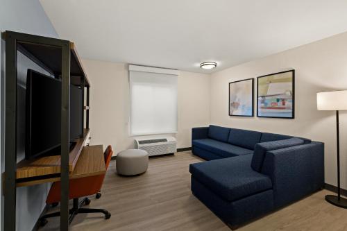 King Suite Accessible Nonsmoking