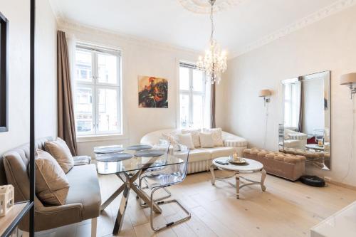 Royal Neighbourhood Elegant Flat In Central Oslo, Oslo