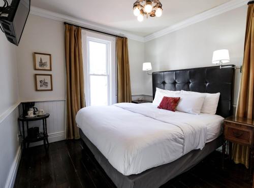 Dickson Street Inn - image 6