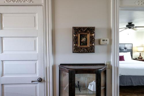 Dickson Street Inn – Fayetteville, AR
