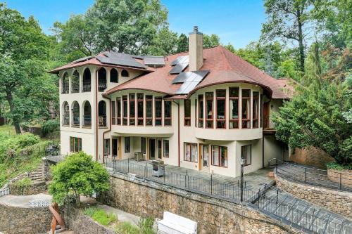 Brookwood House Water Front Home thumb 2