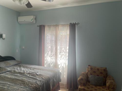 Le Quad - One Bedroom & Studio Apt - Private, Spacious & Secured, Kingston (foto 8)