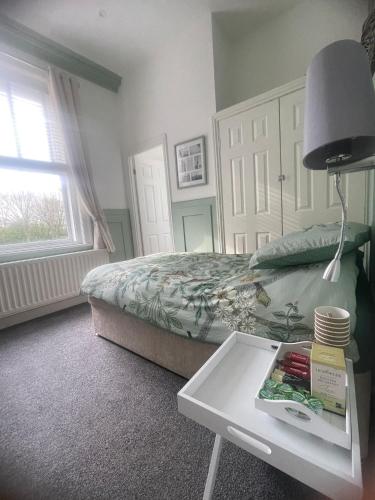 Crockets Hotel