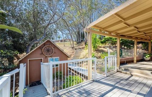 外部景觀, The Hill House - duplex in 班寧