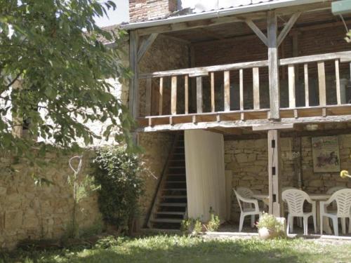 Gîte calme avec Spa en été, animaux acceptés, parcage, pour 8 personnes - FR-1-586-64 (Gite calme avec Spa en ete, animaux acceptes, parcage, pour 8 personnes - FR-1-586-64) in 聖阿芒蒙通