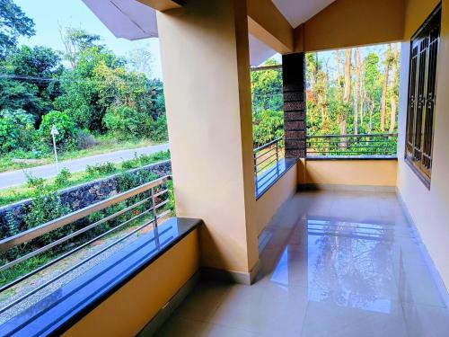 شرفة/ تراس, Coffee View Holiday Homes in Tholpetty