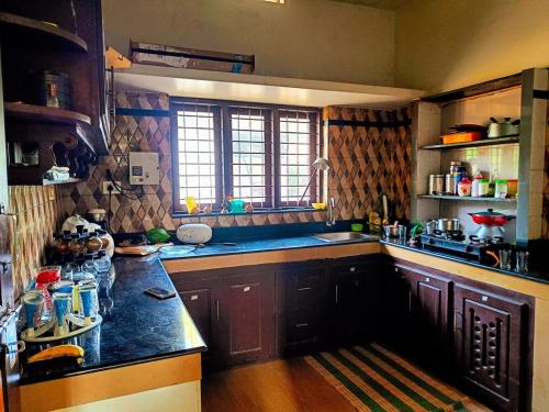 مطبخ, Coffee View Holiday Homes in Tholpetty