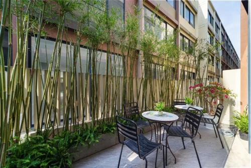 KN HOLIDAY HOME IN GLOBAL CITY
