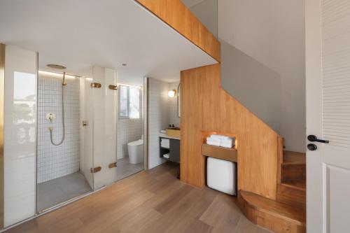 Double Room image 4