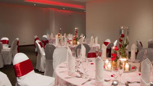 671777027 Holiday Inn Guatemala by IHG