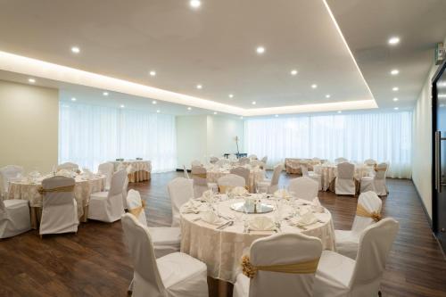 671777046 Holiday Inn Guatemala by IHG