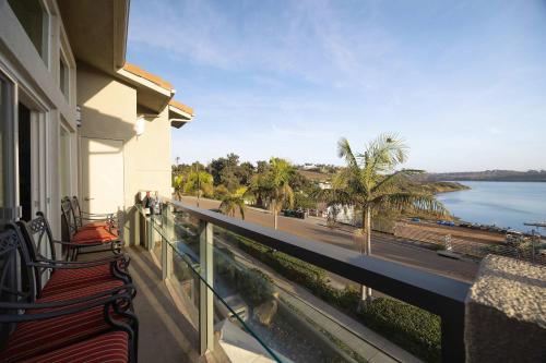 Water Views on Every Floor for this multi Holiday Home - Walk to the Beach Water Views on Every Floor for this multi Holiday Home - Walk to the Beach