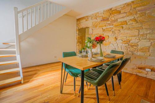 2 Bedroom Family Friendly Ultimo Near the Centre 2 E-Bikes Included - image 5
