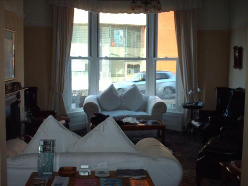 The Camberley - image 12