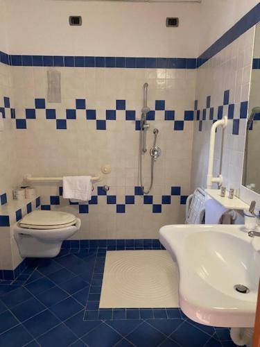 Room, family, accessible