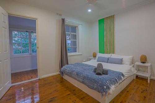 2 Bedroom Darling Harbour - Pyrmont 2 E-Bikes Included - image 8
