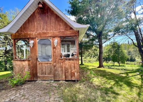 Iekārtas, Saguenay-Lac-Saint-Jean Getaway 3-Bedroom Holiday Cottage with Garden View in Petit-Bégin (QC)