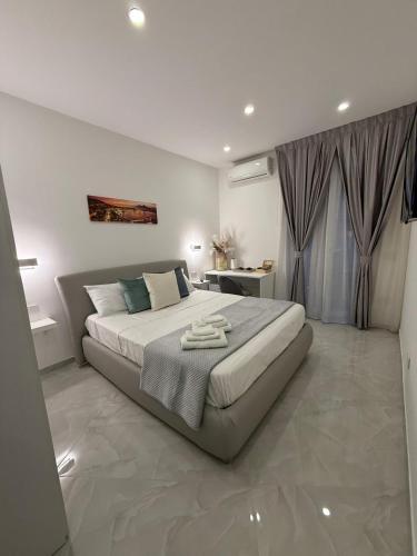 Vincenz Room Napoli, Неаполь
