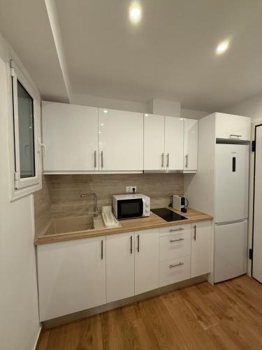 Pagrati Cozy Lux Studio-Chremonidou street, Ateny (zdjęcie 3)
