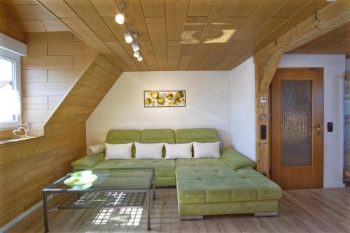 Ferienwohnung zentral Ulm - Allgäu - Legoland mit E-Ladestation in Bellenberg, Deutschland