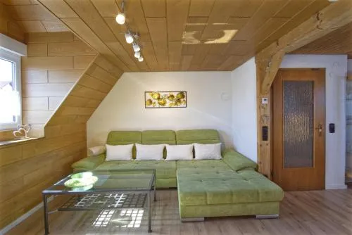 Ferienwohnung zentral Ulm - Allgäu - Legoland mit E-Ladestation in Bellenberg, Deutschland