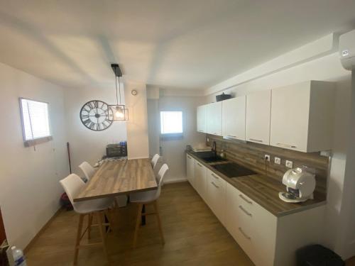Appartement de 4 chambres proche plage, tram et aeroport, Nice (fotografie 8)