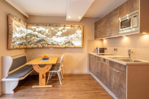 مطبخ, Ferienwohnung Feriengluck in Krun