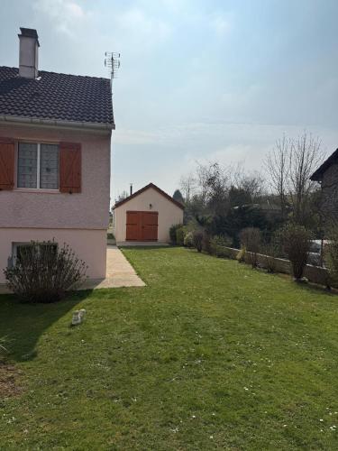 Kert, Jolie maison -3 chambres -au calme -proche du lac du der in Chamouilley