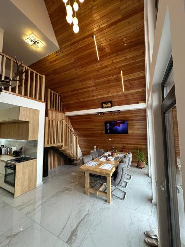 Căsuța lui Filip (Casuta lui Filip) in Teșila