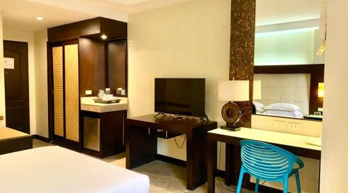 Circle Inn - Hotel & Suites