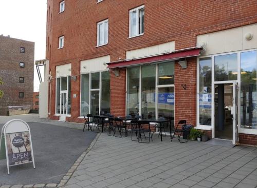 Exterior view, Bedroom in apartment 12 minutes to Oslo City by train in Holmlia