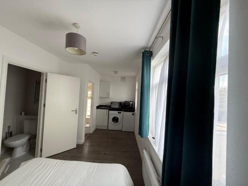 Comfy family studio near Romford Golf Club