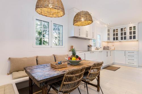 مطبخ, YourHouse Calimero Villa in ألجايدا