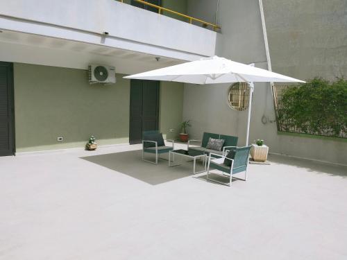 Garden, Tarantula Houses in Taranto