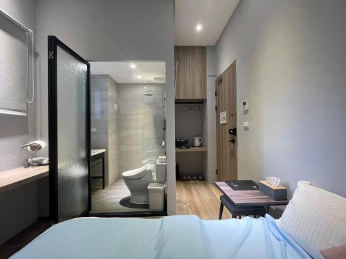 1 double bed