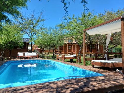 Peldbaseins, Cabañas Lignum Tiny House (Cabanas Lignum Tiny House) in La Granja