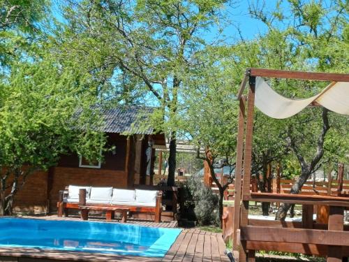 Peldbaseins, Cabañas Lignum Tiny House (Cabanas Lignum Tiny House) in La Granja