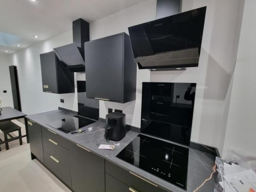 3m Luxury Living - Preston
