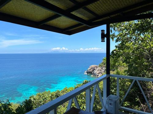Nearby attraction, Shark Bay room Shark in Thian Og Bay