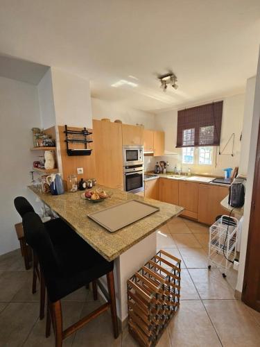 廚房, Villa 8 pers - bord de l'eau - marina - 9mn plage in 艾蓋莫爾泰