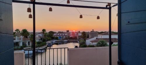景觀, Villa 8 pers - bord de l'eau - marina - 9mn plage in 艾蓋莫爾泰