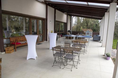 Balcony/terrace, Kalman Kertje Panzio es Rendezvenyhaz in Horpács