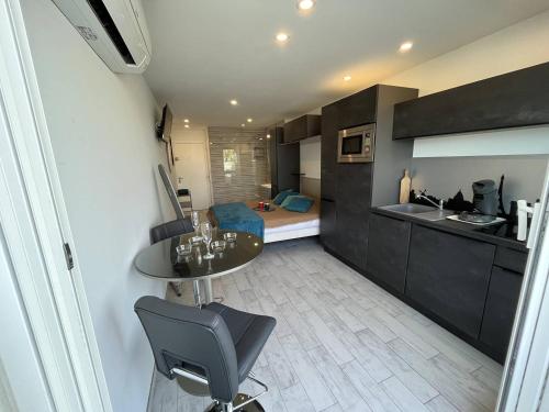 Apartment image 10
