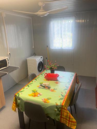 Kitchen, Villa Le Flamboyant de Grenade in Pointe-Noire