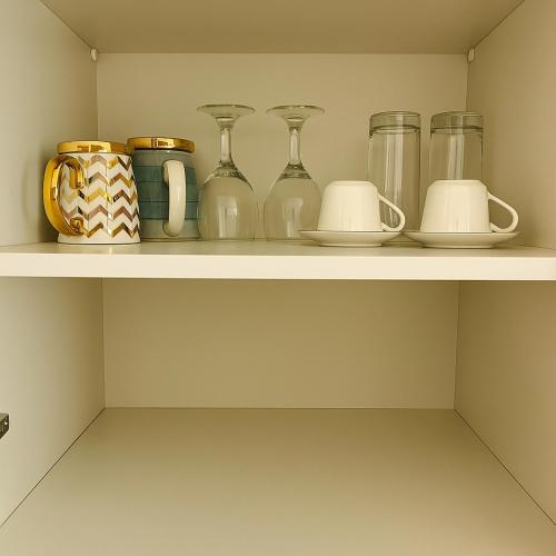 Comfy Studio in JVC | Great Location + Fast Wi-Fi - image 14