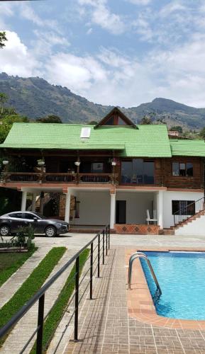 Cabaña en Copacabana Antioquia, cerca a Medellín