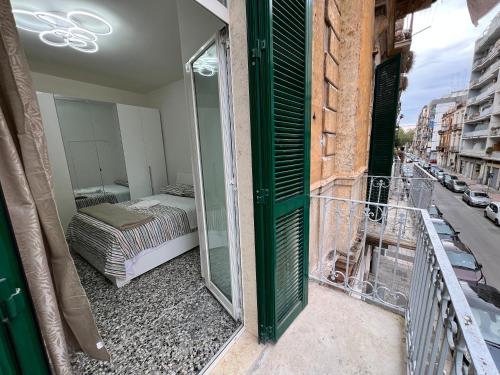 Manzoni Holiday 185, Bari