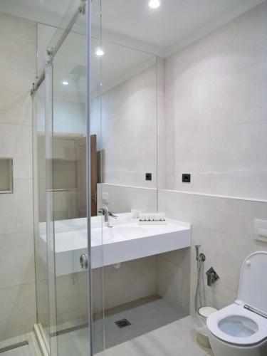 Three-Bedroom Villa image 2