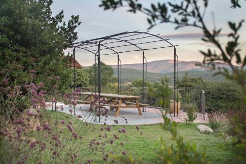 Apkārtne, El Patio de la Morera I in El Rasillo de Cameros
