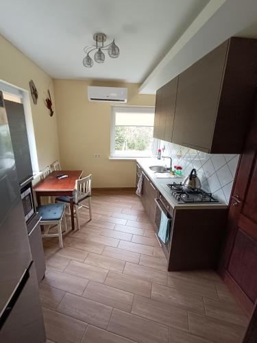 廚房, Laisvas kambarys in 斯維達賽